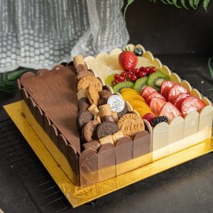 Chocolate And Fruits Cake